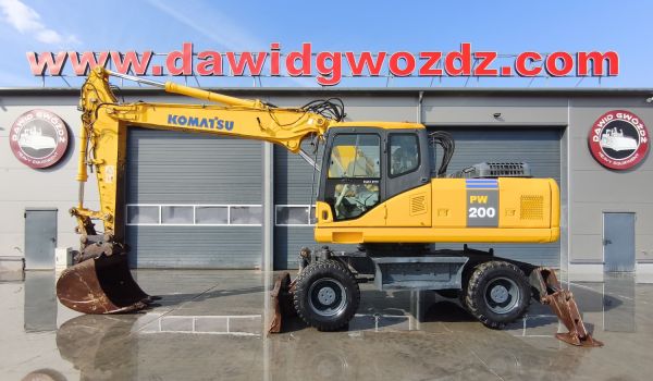KOMATSU PW200-7E0